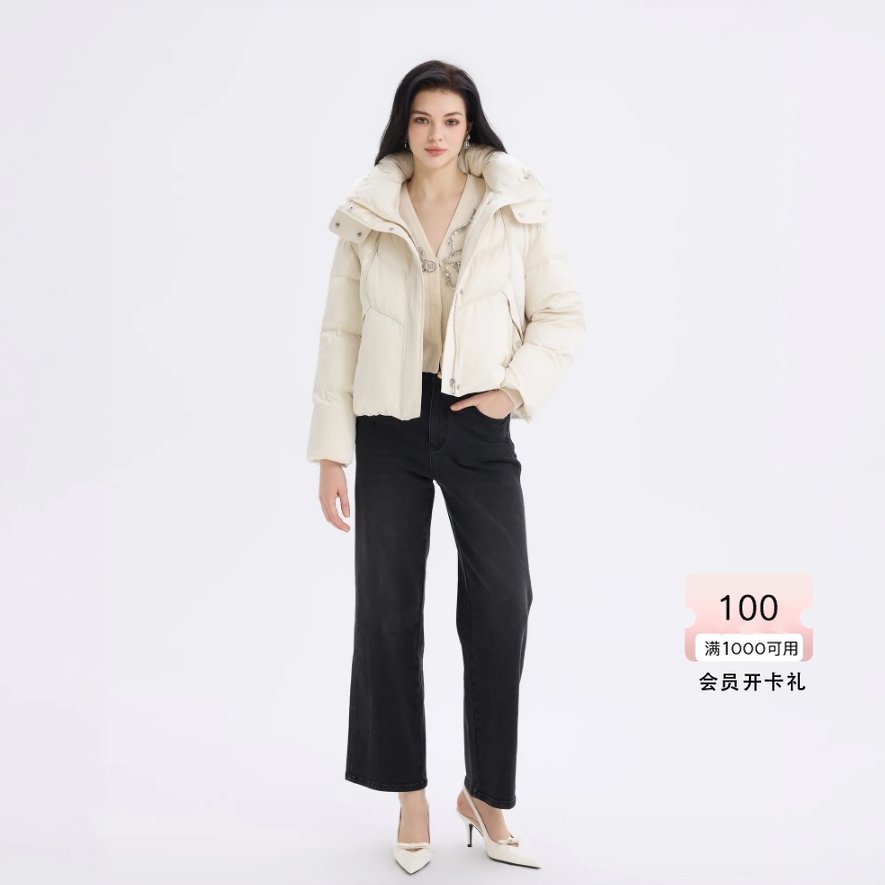 bebe2025新款甜美风短款可脱卸加厚连帽羽绒服403304