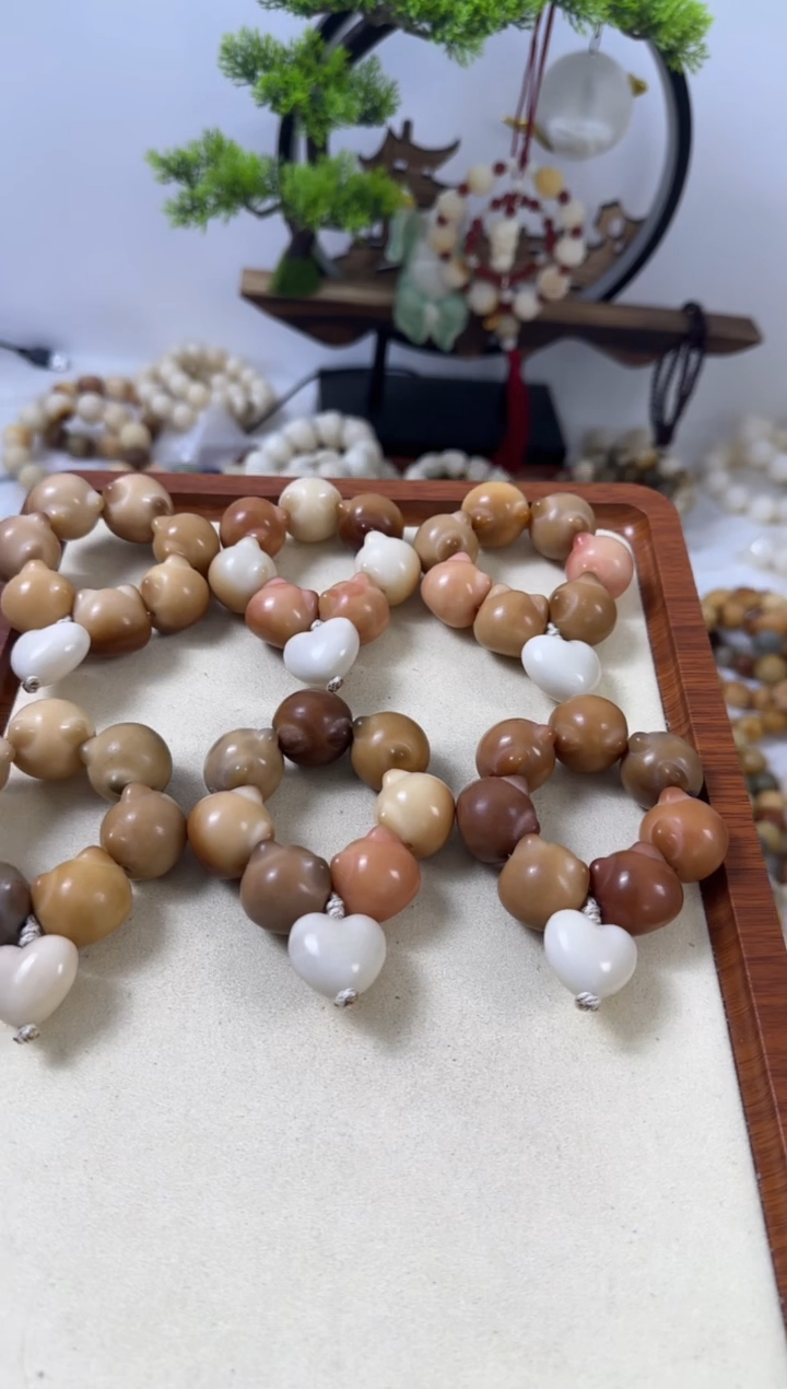 【闪购商品】白玉菩提手串22猫猫头手捻