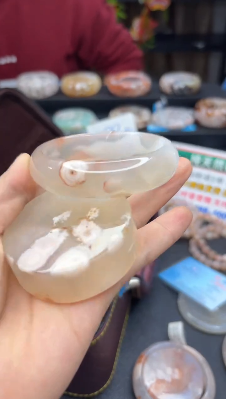 【闪购商品】石英质玉手镯未镶嵌2130（55圈赠送镯心）