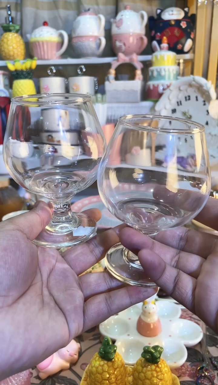 【闪购商品】瓷片 发货快，质量好，放心拍，  红酒杯