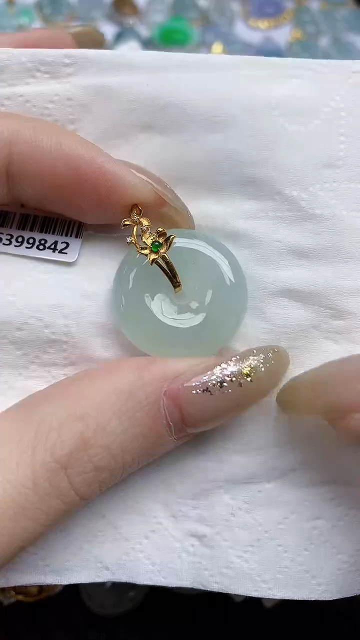 【闪购商品】翡翠颈饰18K金镶嵌天然A货翡翠 