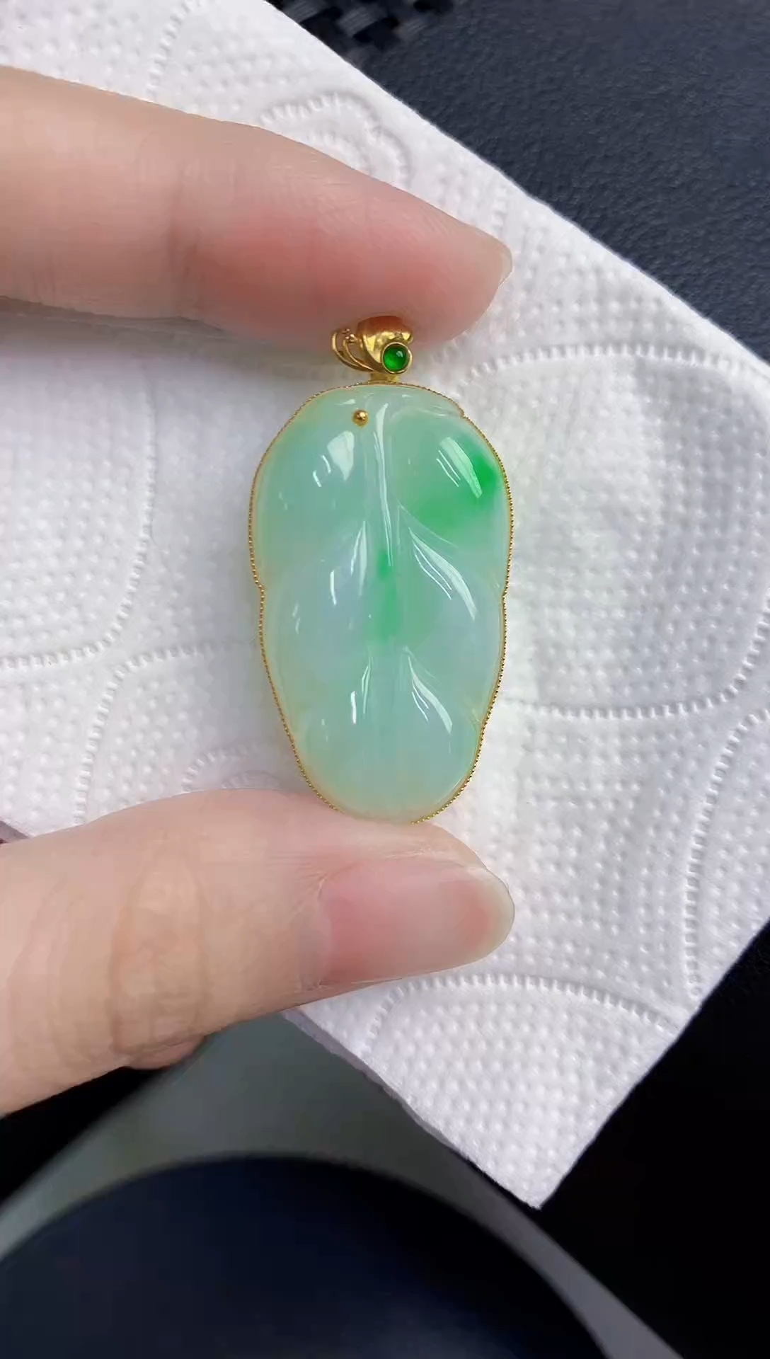 颈饰18K金镶嵌翡翠天然翡翠缅甸A货