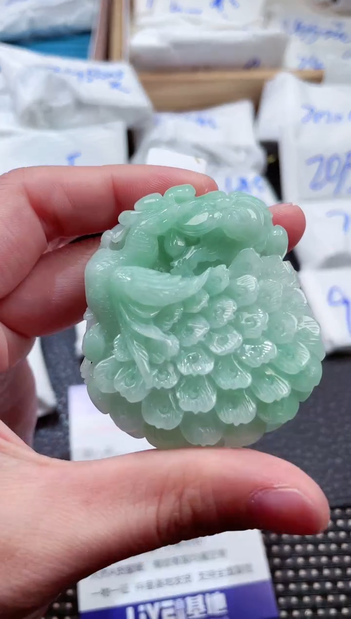 翡翠未镶嵌颈饰00004322