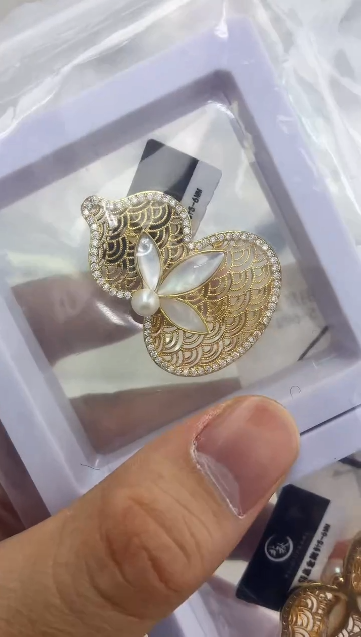 未镶嵌DA海水珍珠胸针5-6 BQ129