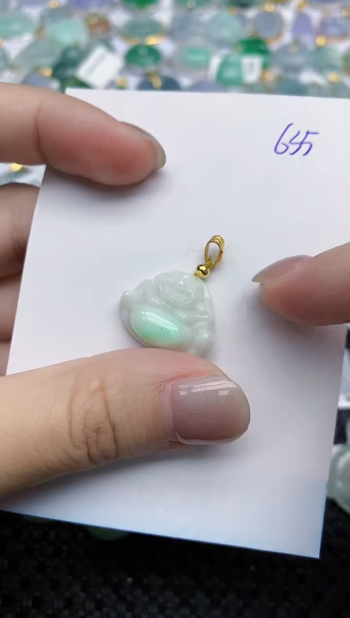 【闪购商品】翡翠颈饰未镶嵌V天然翡翠A货