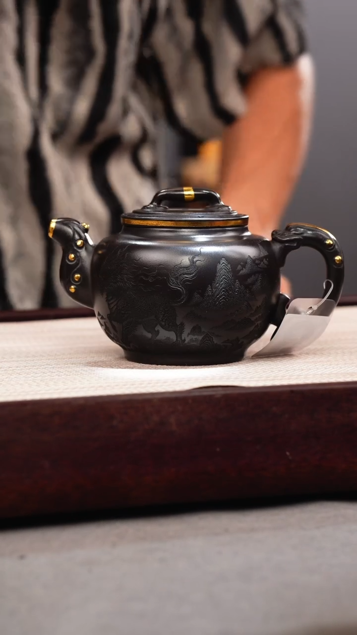 茶壶紫砂石黄 如意鼓壶 麒麟 描金
