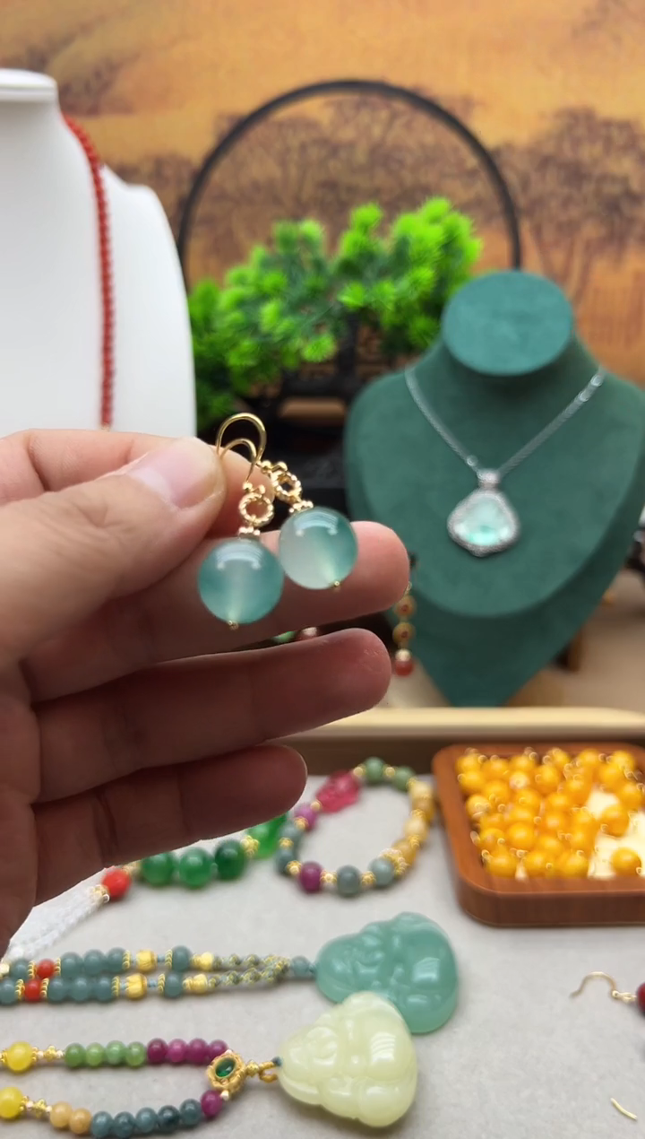 翡翠14K金镶嵌耳饰E444      