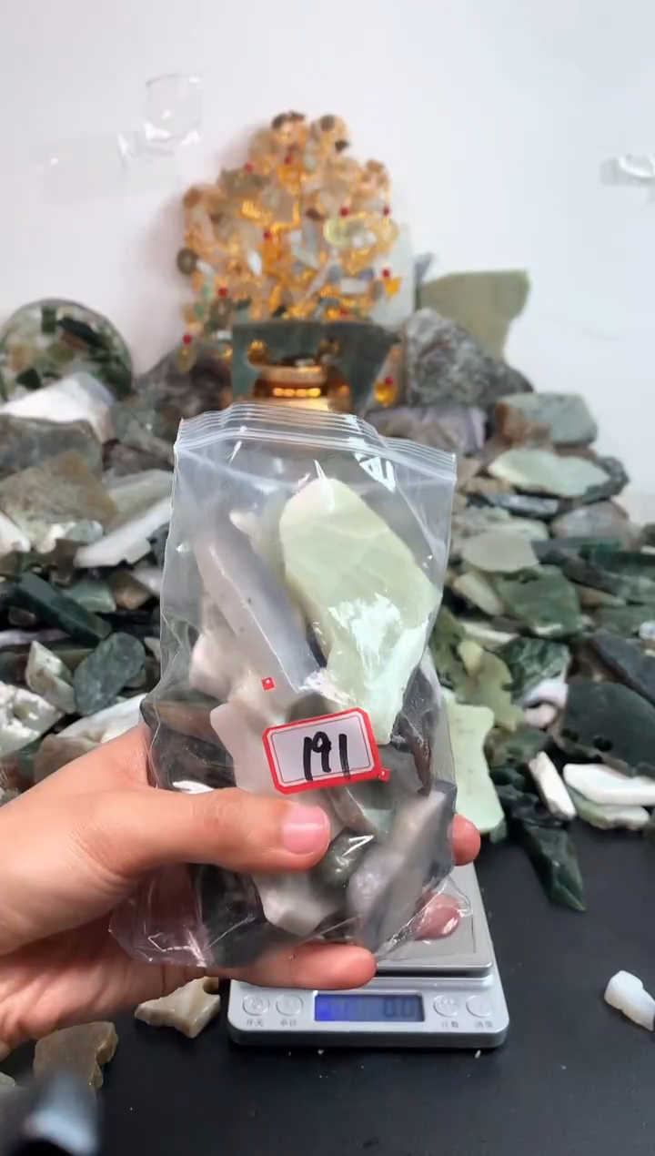 未镶嵌和田玉摆件191