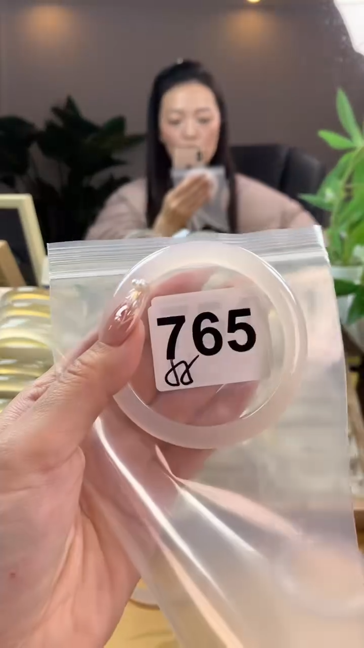 【闪购商品】玛瑙/玉髓手镯未镶嵌765