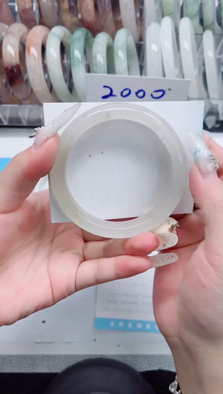 【闪购商品】石英质玉手镯未镶嵌A16-60.4