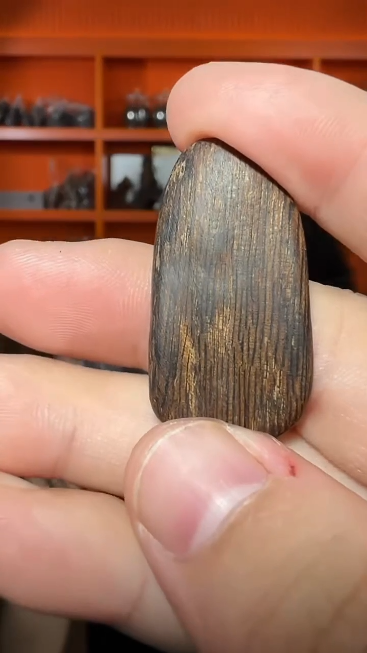 沉香吊坠268号沉水挂件多样性发一