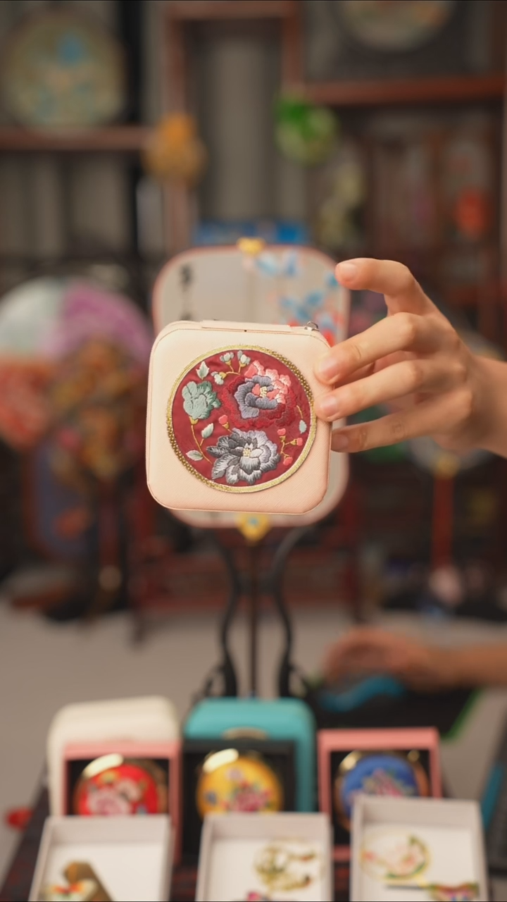 扇子首饰盒 绣花双面非遗