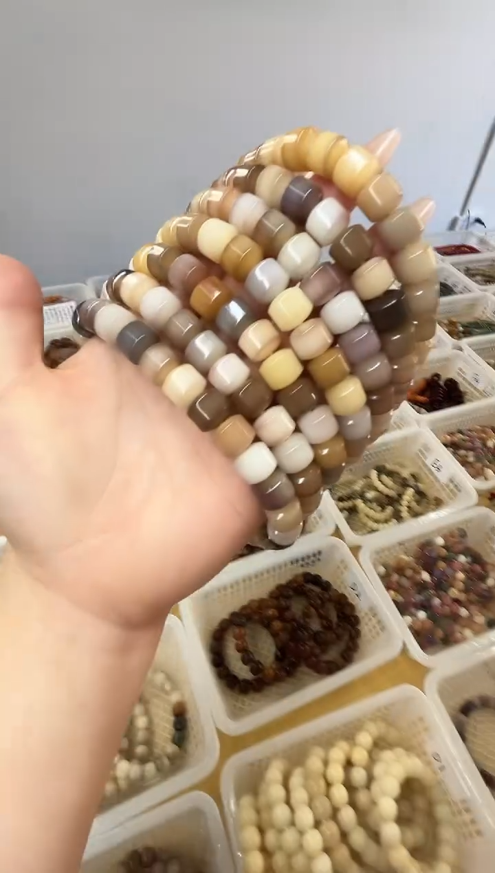 手串菩提根/象牙果金轮 手串 随机