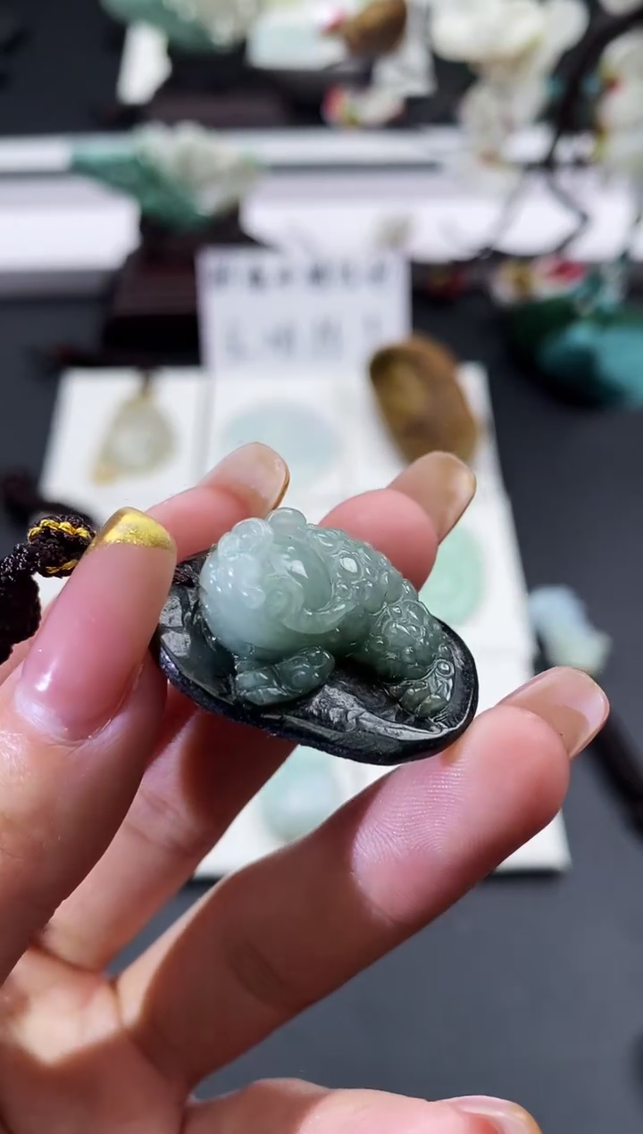 【闪购商品】翡翠吊坠(不含链)未镶嵌天然缅甸翡翠A货