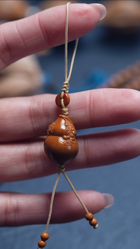 【闪购商品】橄榄核吊坠苏工橄榄核