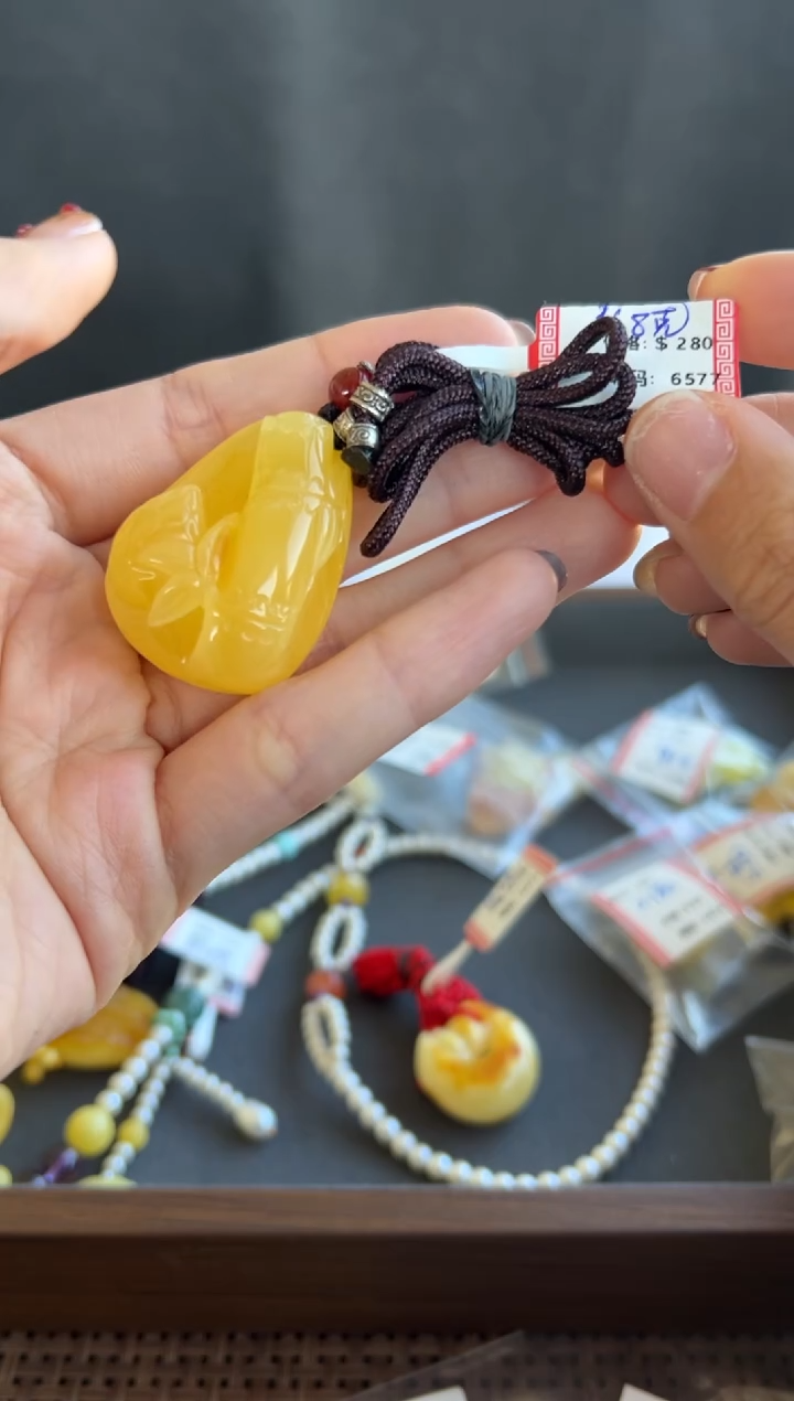 蜜蜡颈饰未镶嵌6577号买断