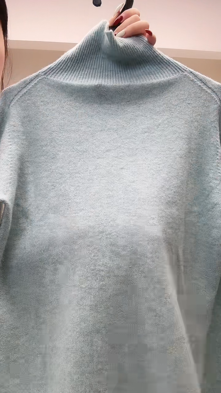 蓝色金线经典打底衫