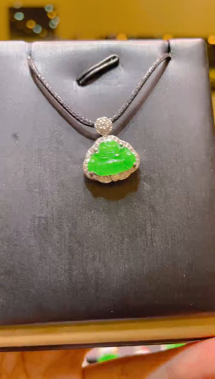 翡翠未镶嵌吊坠(不含链)翡翠A2