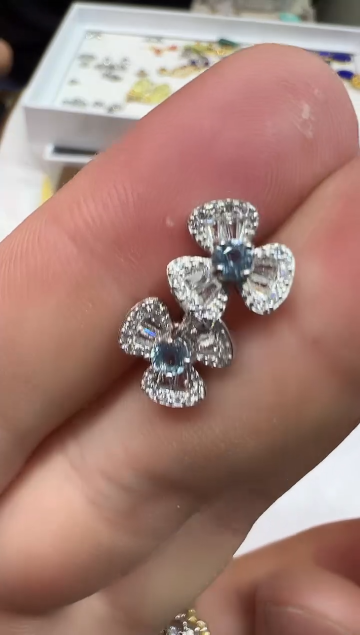 银S925镶嵌耳饰海蓝宝石1230m008多样性发其一