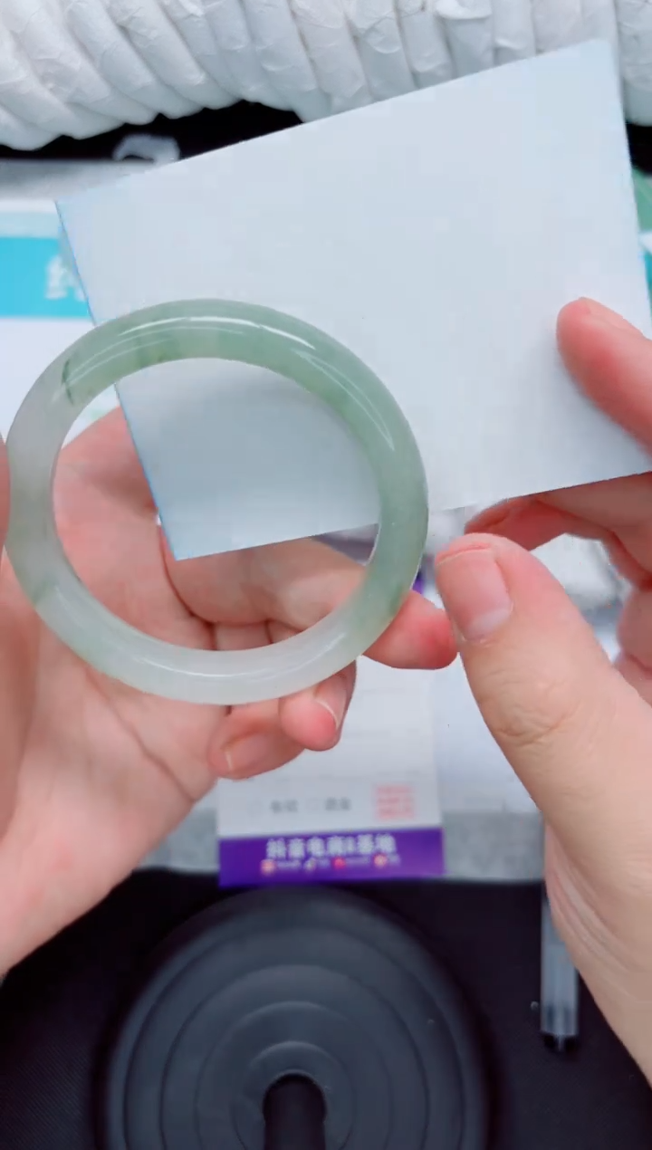 石英质玉手镯未镶嵌191-58