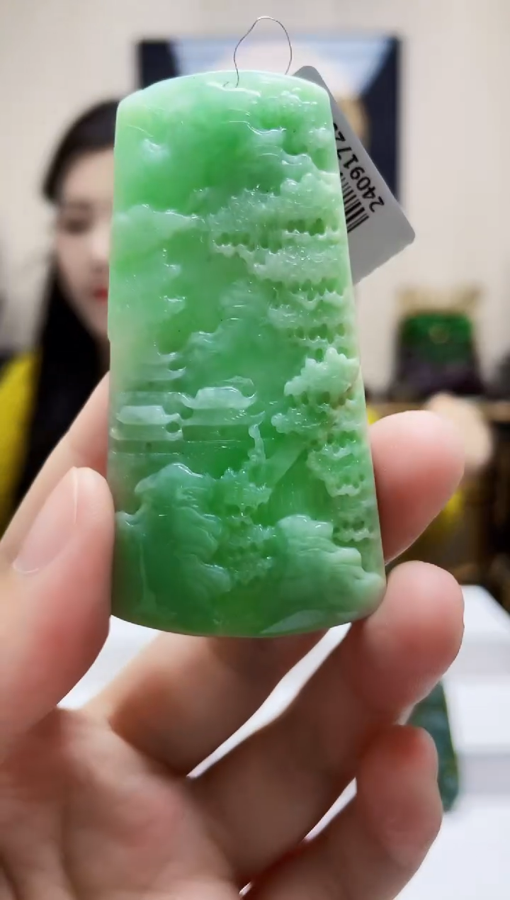 未镶嵌定制翡翠吊坠41