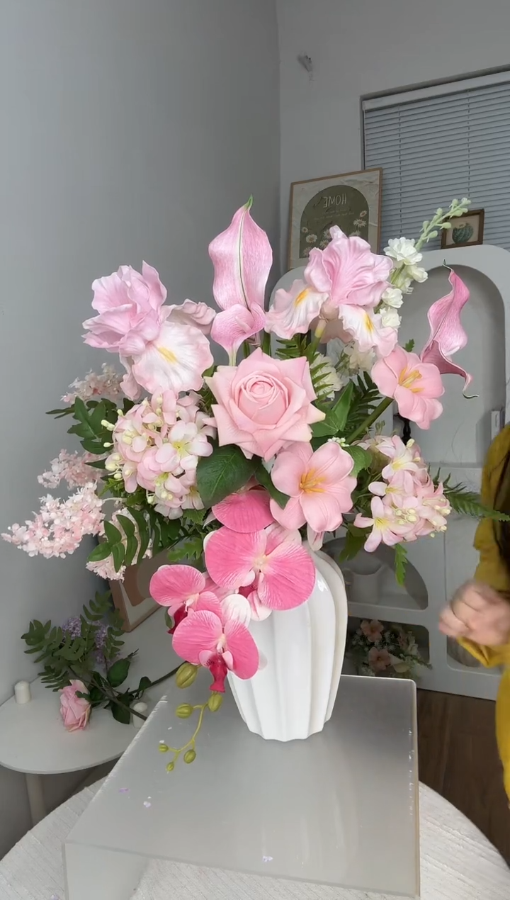 蜜桃粉色花束+白色陶瓷花瓶一套（成品发货）直播上新专属福利