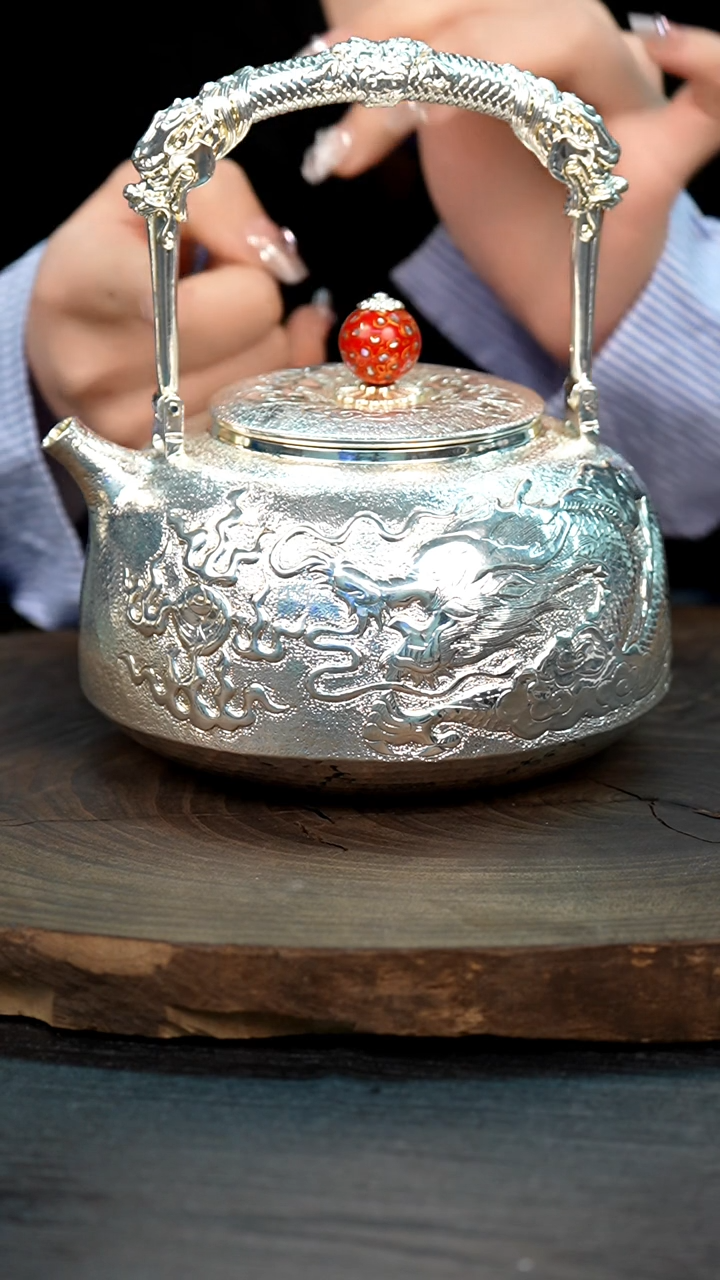 【闪购商品】手工锤纹银烧水壶