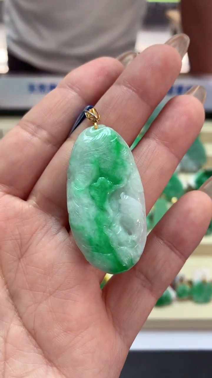 【闪购商品】翡翠吊坠(不含链)18K金镶嵌挂件