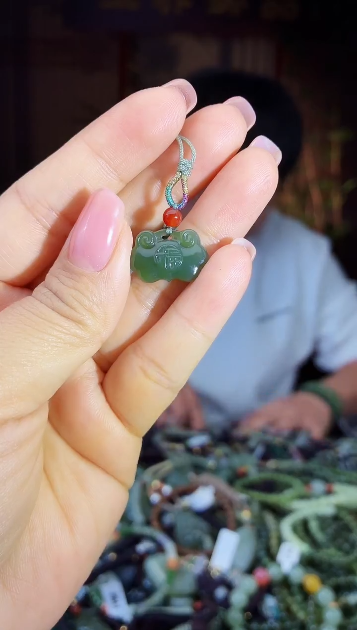 颈饰未镶嵌和田玉多样性发货拍一发一