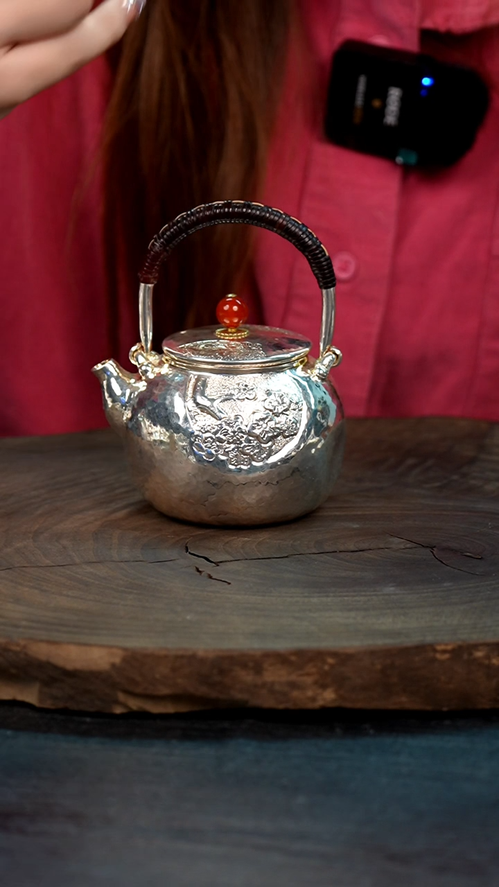 【闪购商品】手工锤纹银提梁壶