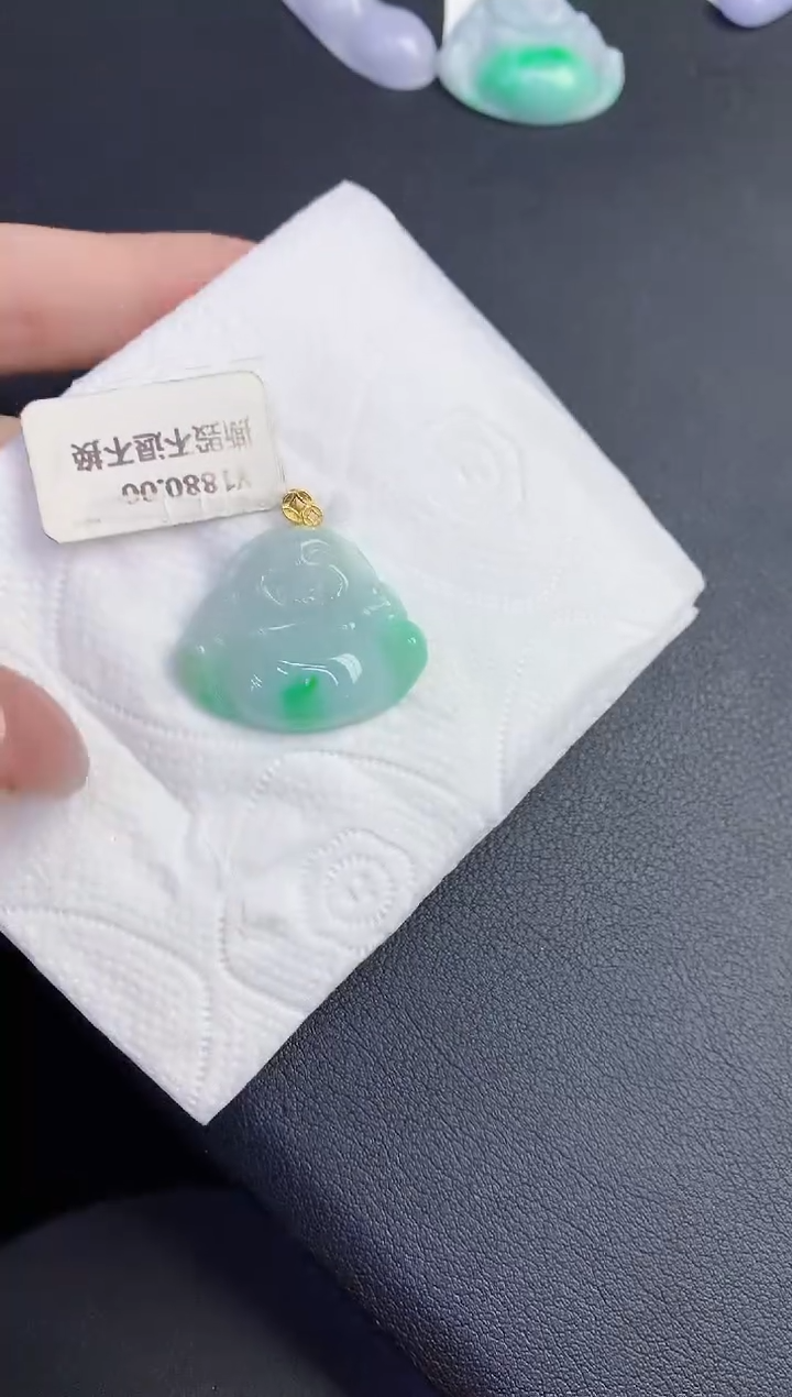 颈饰18K金镶嵌翡翠缅甸天然翡翠a货