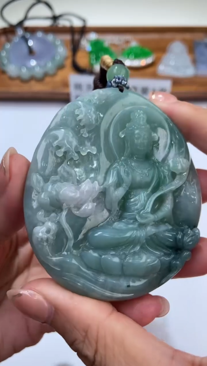 翡翠未镶嵌挂件284821    