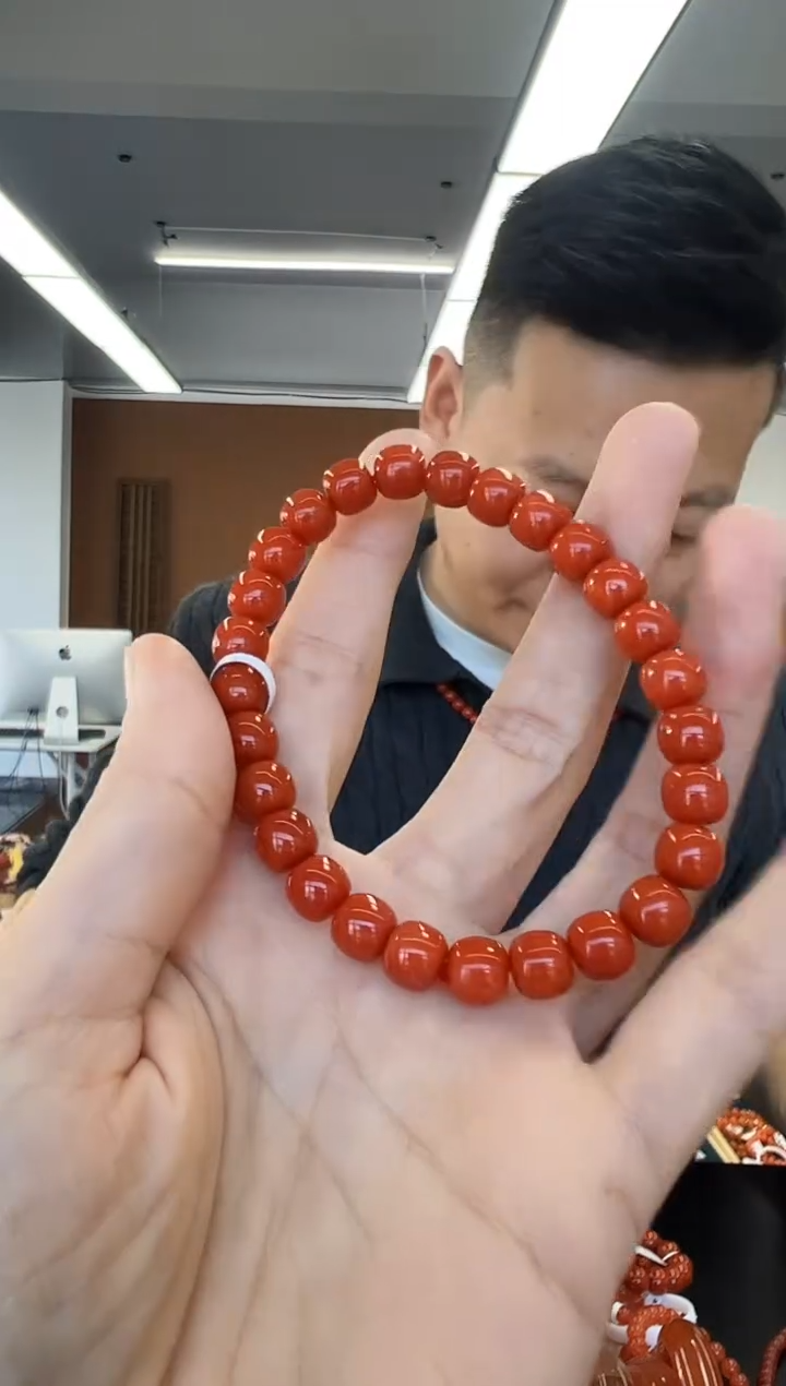 未镶嵌手链南红玛瑙→****uA30瓦西南红手串