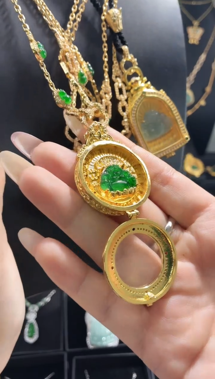 翡翠未镶嵌颈饰吊坠（不含链）