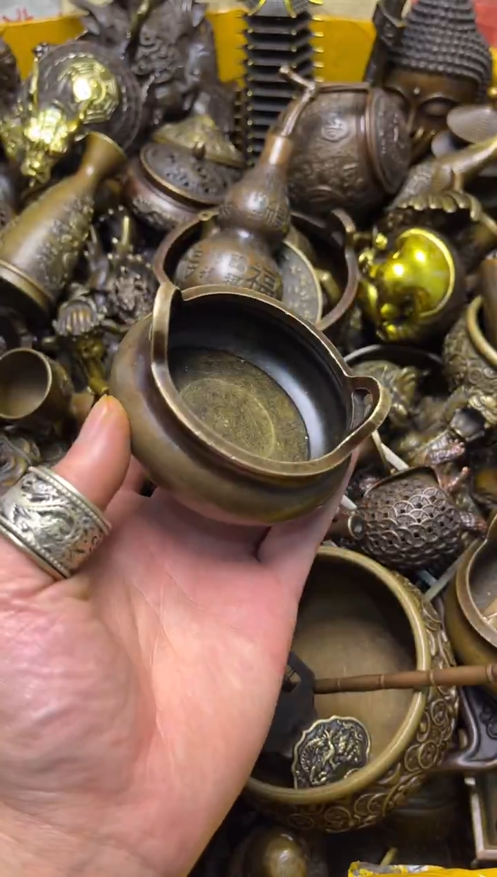 精美铜器，点击下单