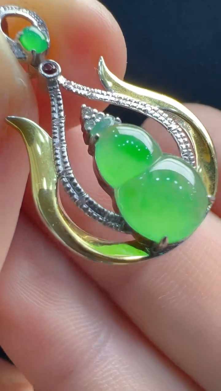 【闪购商品】翡翠吊坠(不含链)18K金镶嵌多样性发货拍一发一