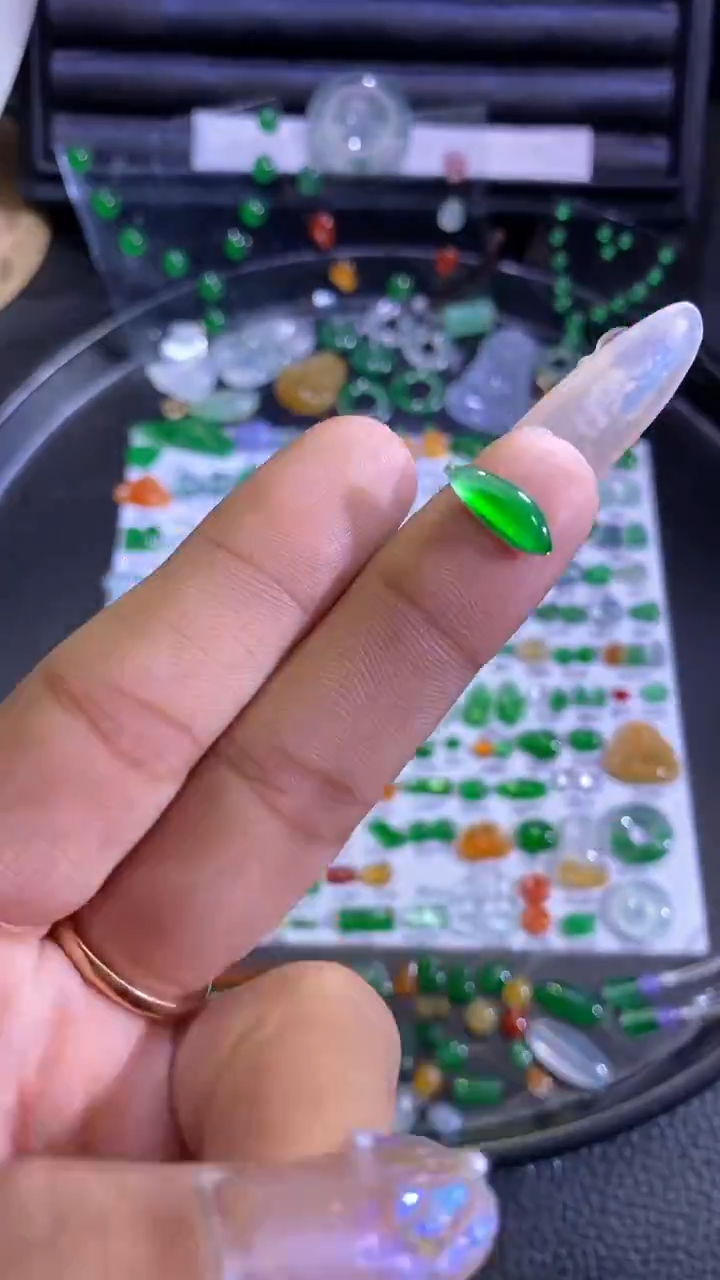 未镶嵌挂件翡翠瓜