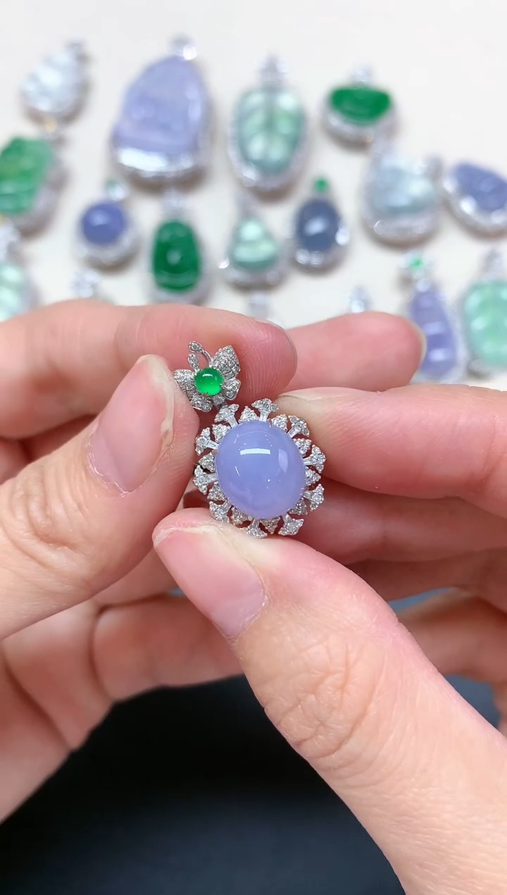 【闪购商品】翡翠吊坠(不含链)18K金镶嵌A64|9800