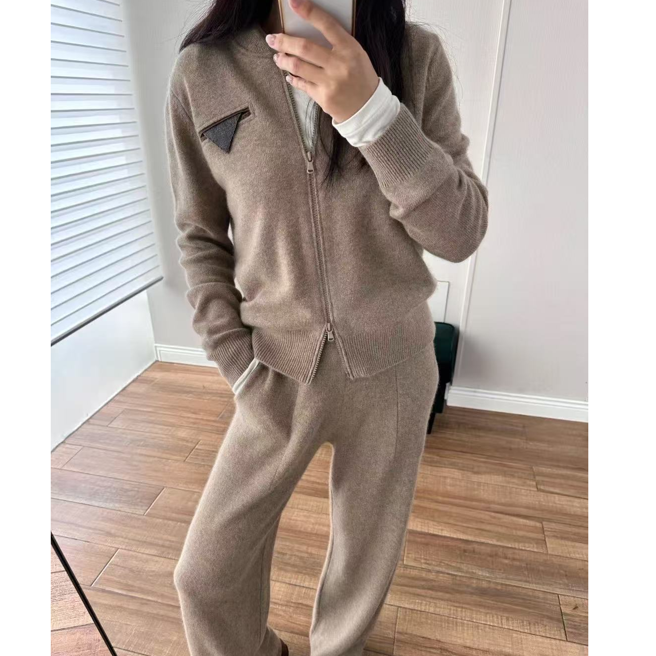 BC钉珠休闲羊绒针织优雅高智感气质老钱套装显瘦百搭秋季