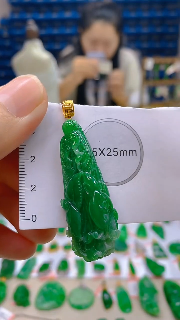 颈饰18K金镶嵌翡翠新号开播 全场乱卖