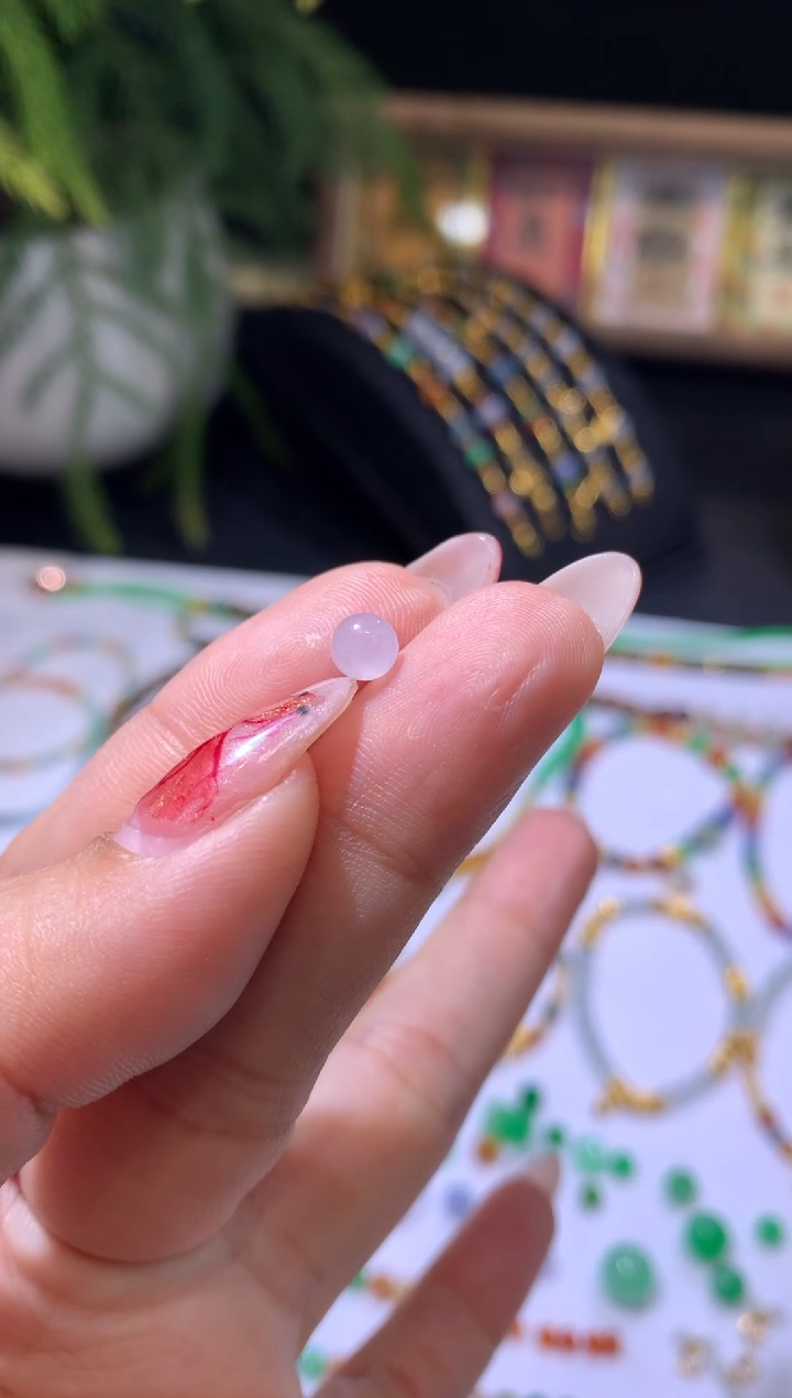 【闪购商品】定制翡翠未镶嵌5.2*珠子