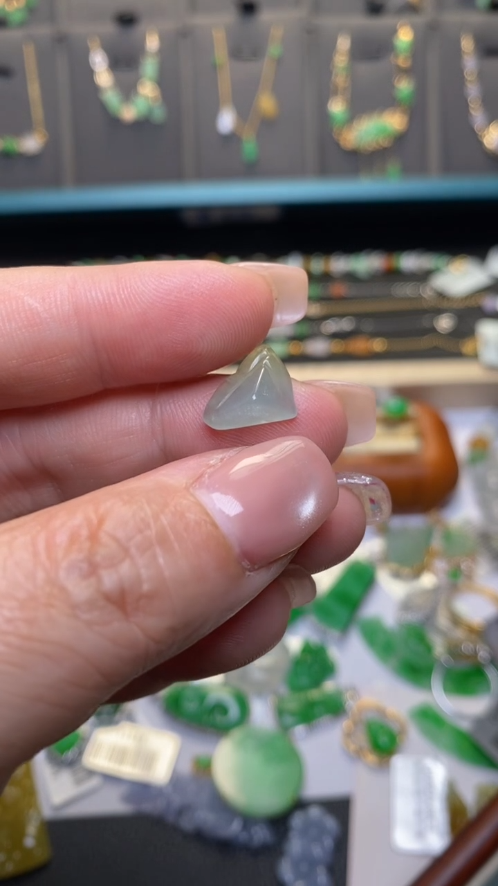 颈饰未镶嵌翡翠元***鸟净货40129