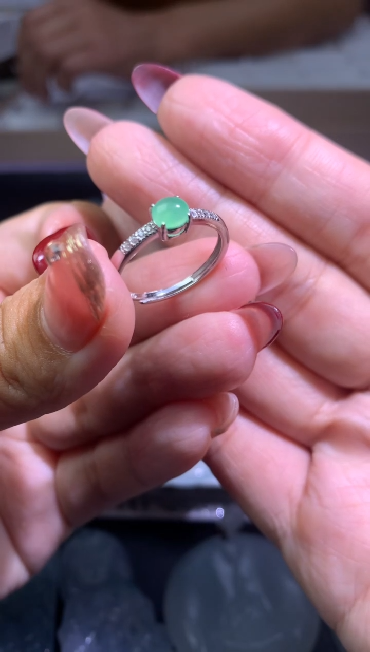 【闪购商品】翡翠颈饰未镶嵌净货