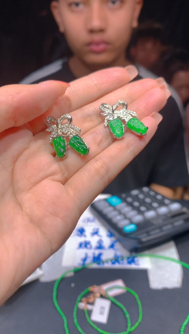 【闪购商品】定制翡翠未镶嵌162多样性发货（发其一）