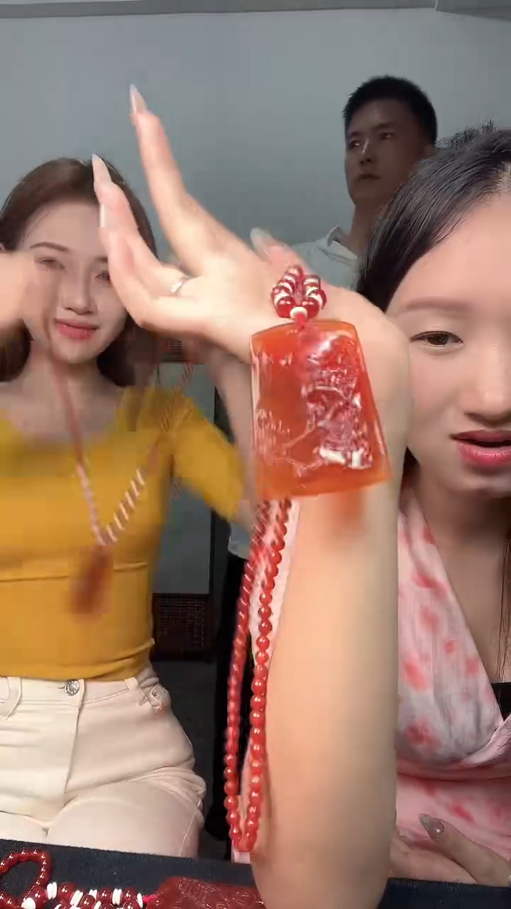 玛瑙/玉髓颈饰未镶嵌3514天然珠宝带珠链满红山水牌多样性发一个