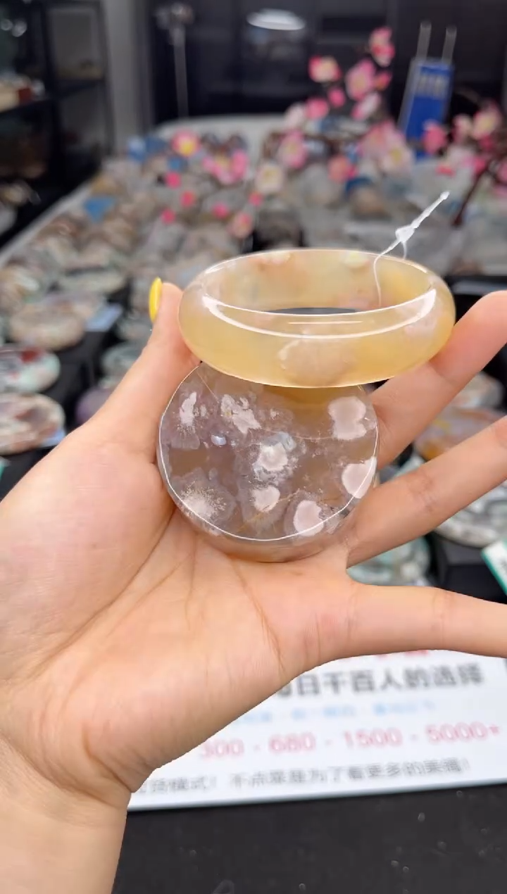 石英质玉未镶嵌手镯56圈口（赠送镯心）3658239