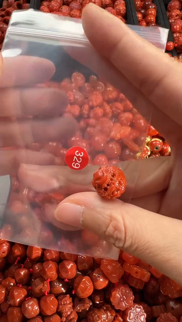 【闪购商品】南红玛瑙颈饰未镶嵌2