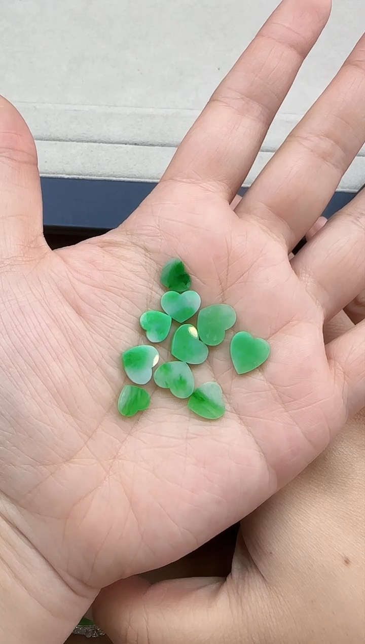 【闪购商品】翡翠颈饰未镶嵌心