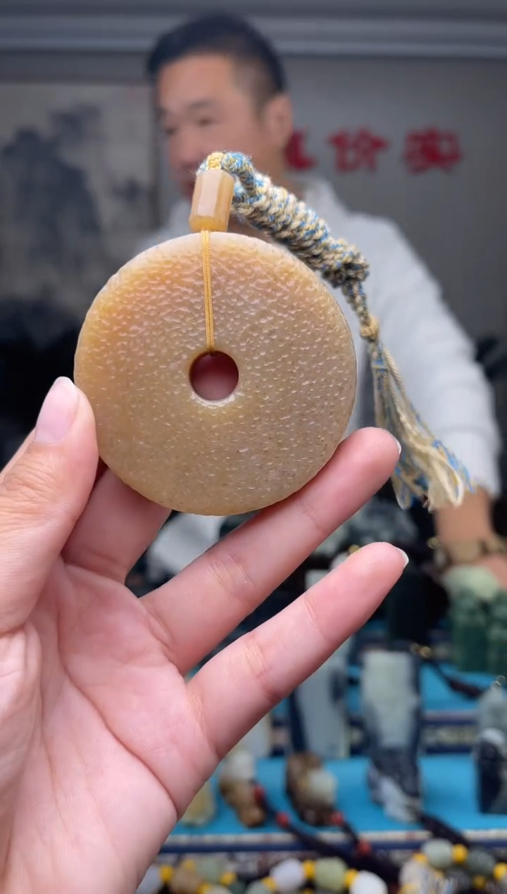 未镶嵌和田玉挂件1