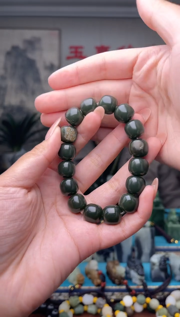 未镶嵌和田玉挂件1